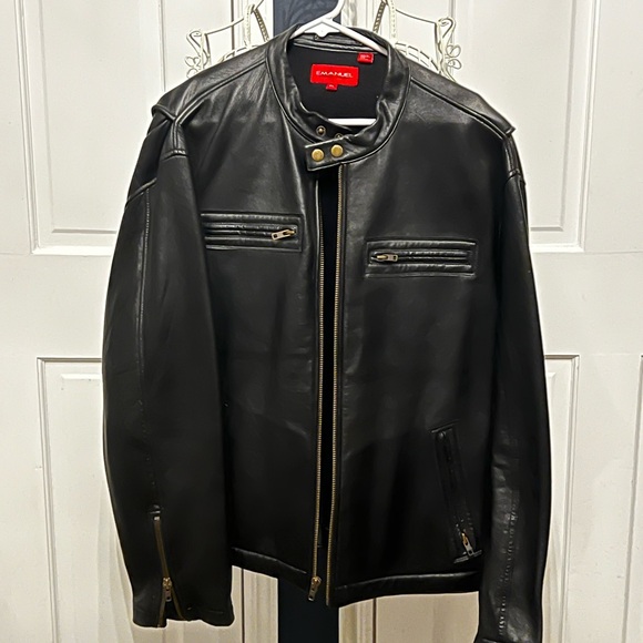 Black leather Emanuel jacket - Picture 1 of 8